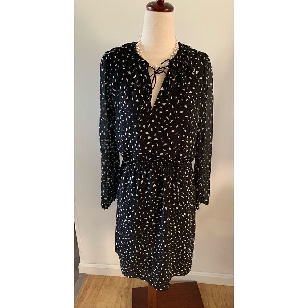 Loft dress, size 6P black and white hobo style